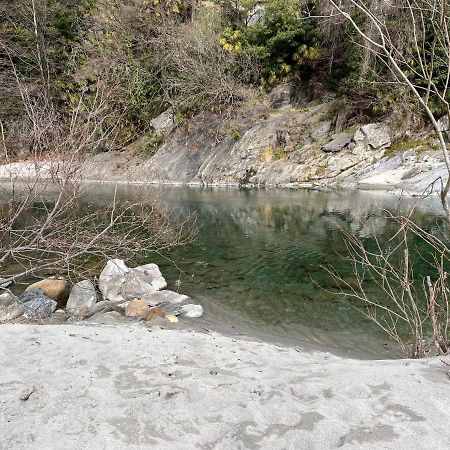 Blue River Лозоне Екстер'єр фото